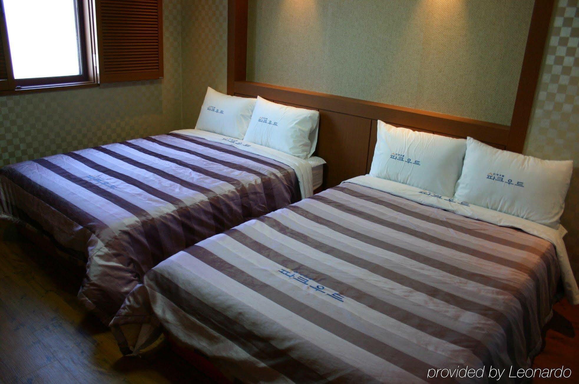 Hotel Parkwood Incheon Airport Værelse billede